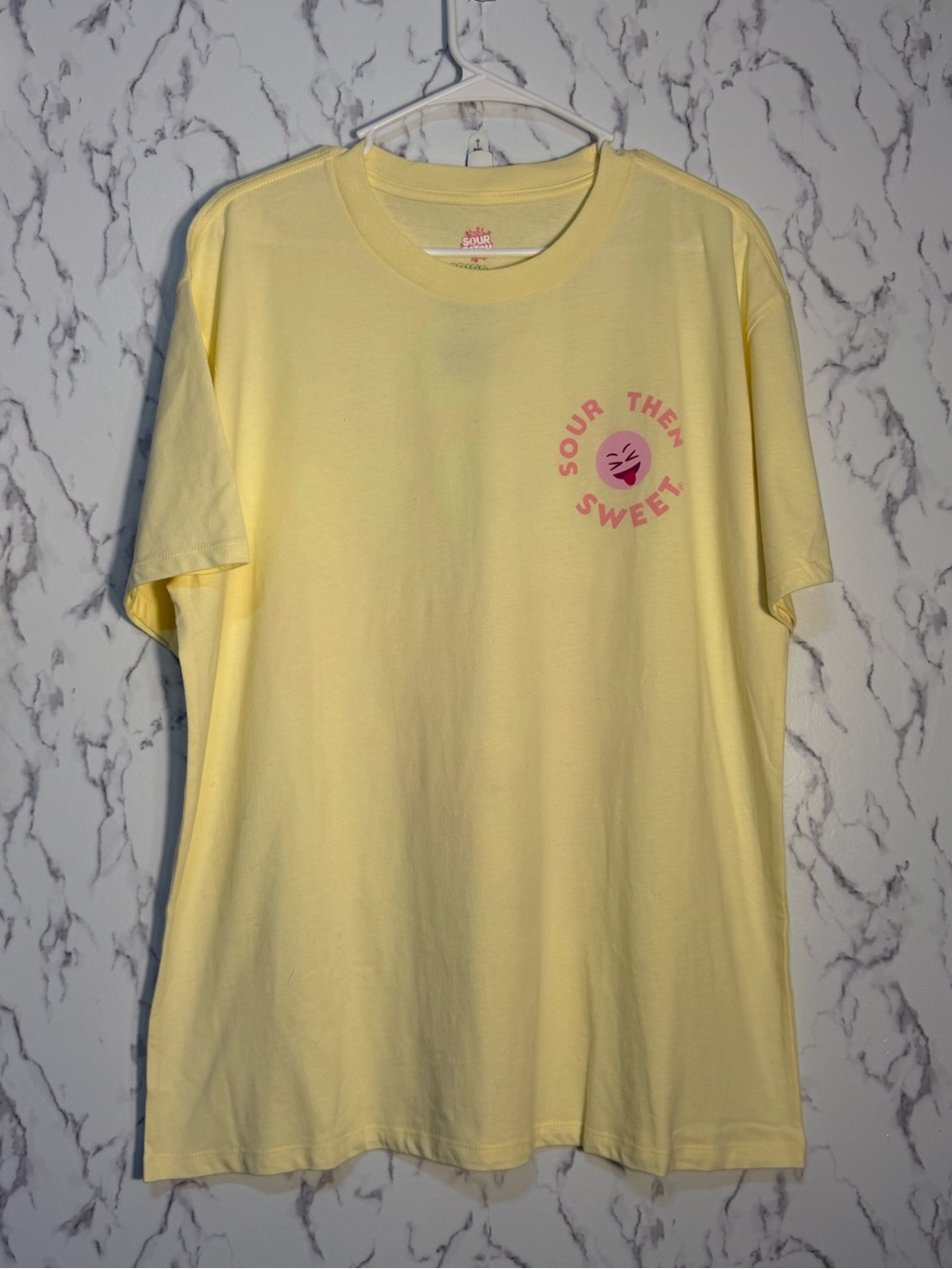 Fruit Riot Sour Then Sweet Graphic T-Shirt Women’s XL Light Yellow NWT